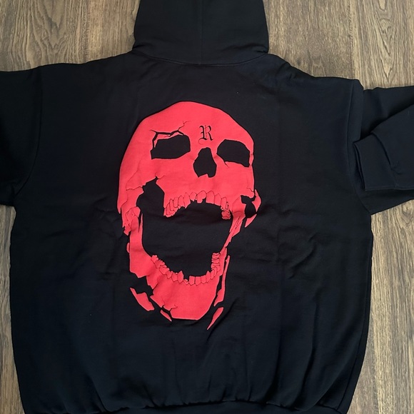 REVENGE Official RED SKULL HOODIE XXL New in Packaging - Picture 3 of 7